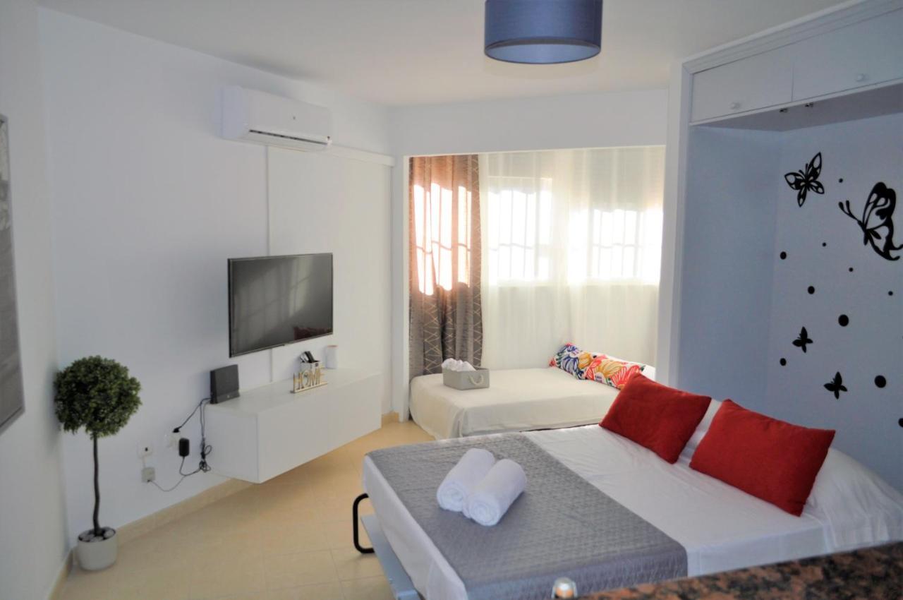 Апартаменты Studio In The Center Of Торремолинос Экстерьер фото